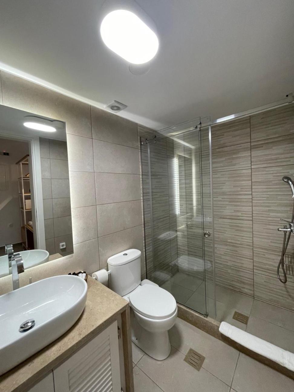Trocadero Luxury Suites Hermione Extérieur photo