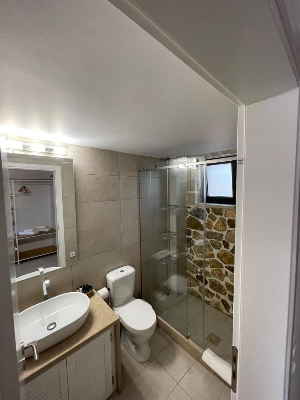 Trocadero Luxury Suites Hermione Extérieur photo